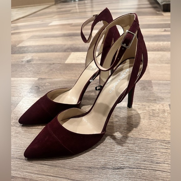 Women’s Mark Fisher Suede Maroon Heels Size 8.5 With Ankle Strap NWOT - Picture 1 of 6